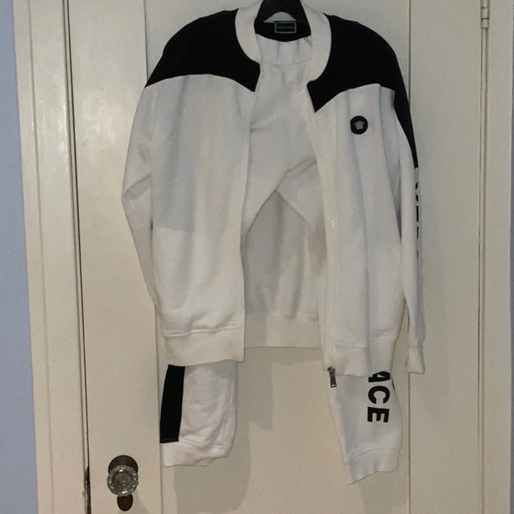 Authentic Versace sweatshirt and sweatpants set! Never worn, without tags